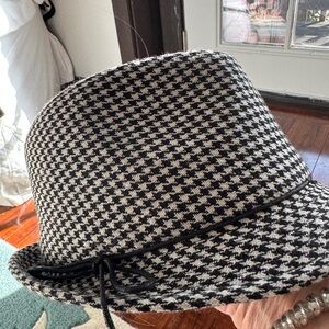 Stylish Houndstooth Fedora Hat
